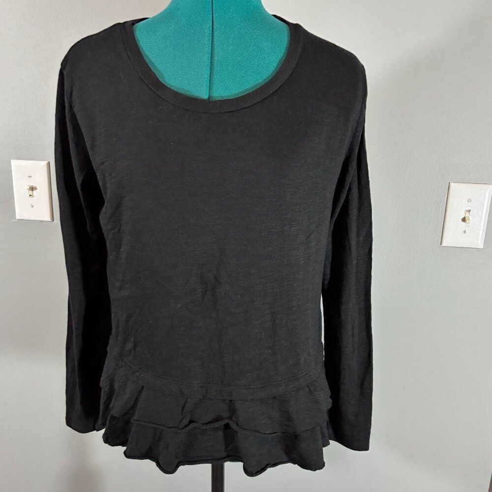 Caslon Black Long Sleeve Tee with Ruffled Hem Size Small